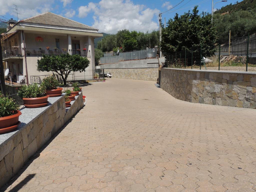 Gli Agrumi Giustenice Dış mekan fotoğraf